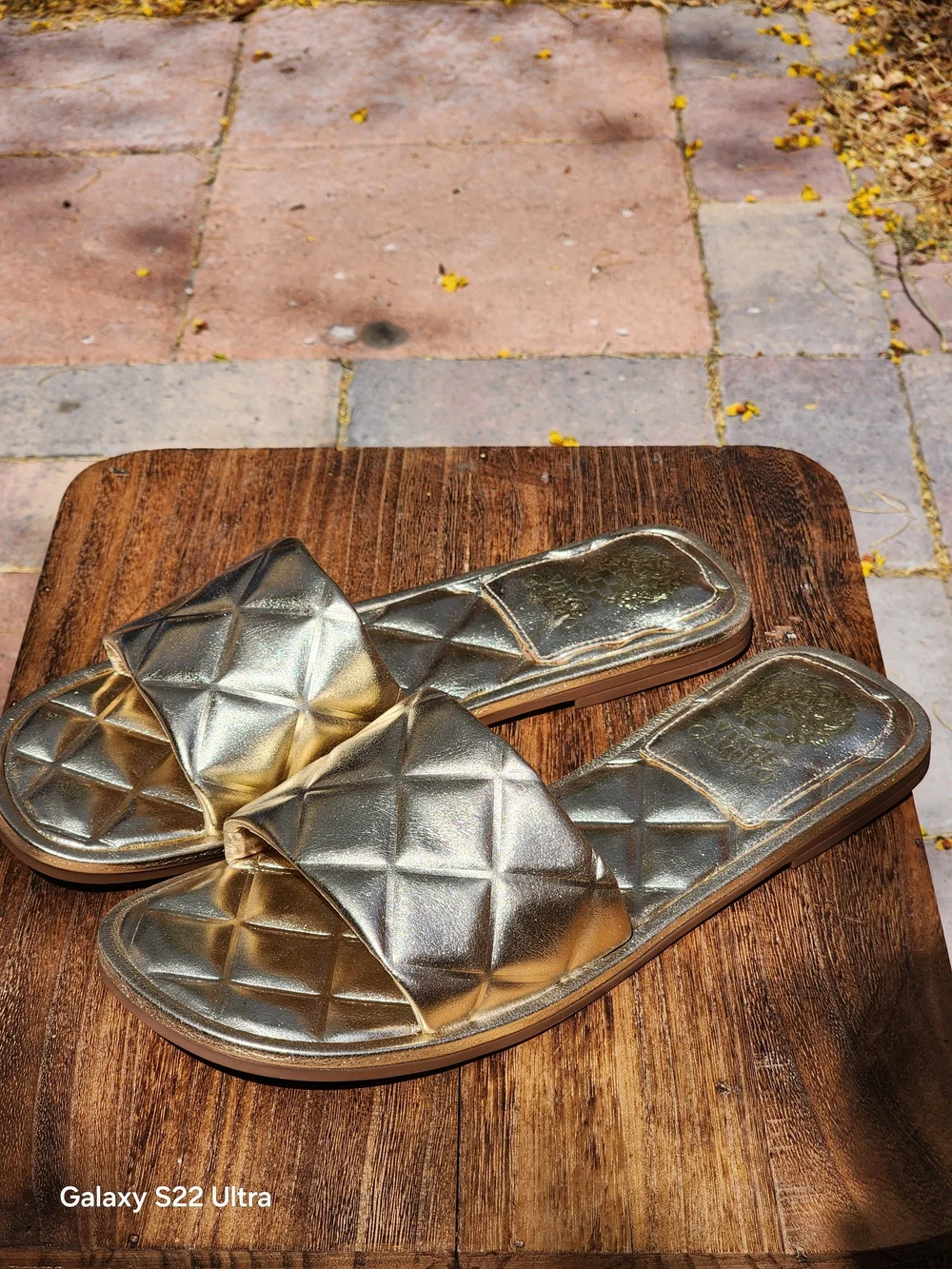 Brennda Women's Gold Leather Quilted Slide Sandal Size 8